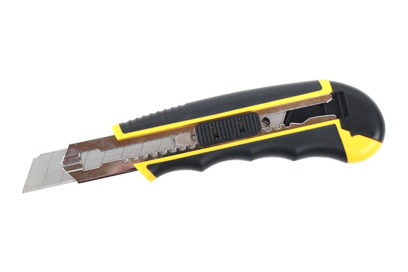 Cutter Messer mit Magazin und 18 mm Klingen (6 Stk.)